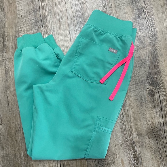 Figs Pants & Jumpsuits Figs Surgical Green Joggers Sm Petite Poshmark